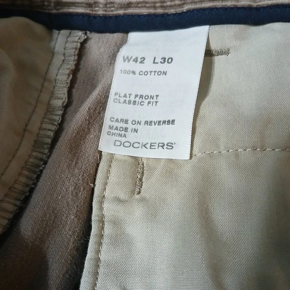Dockers Men Corduroy Pants Sz 42x30 Brown Outdoor Flat Front Classic Fit